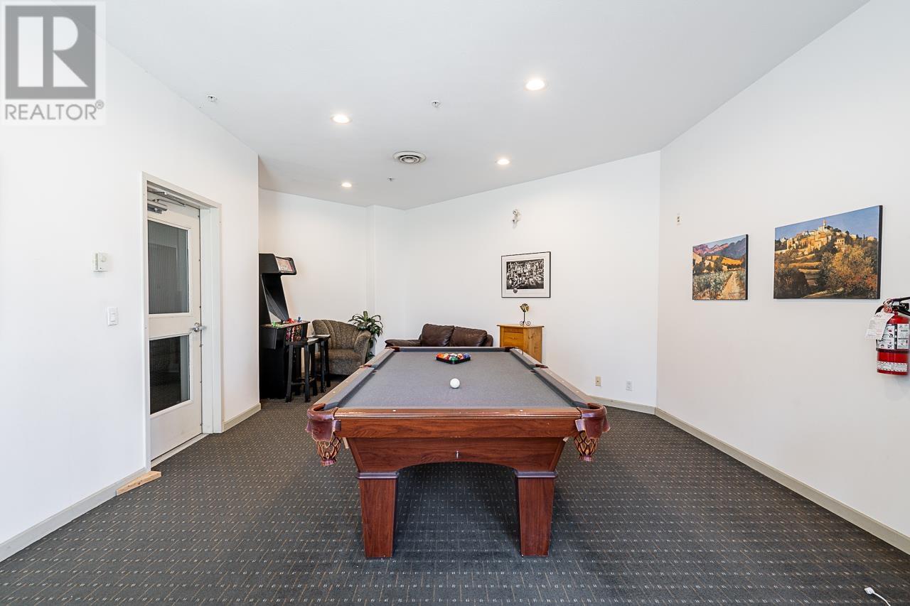 Photo 30 of 412 14 E Royal Avenue, New Westminster BC