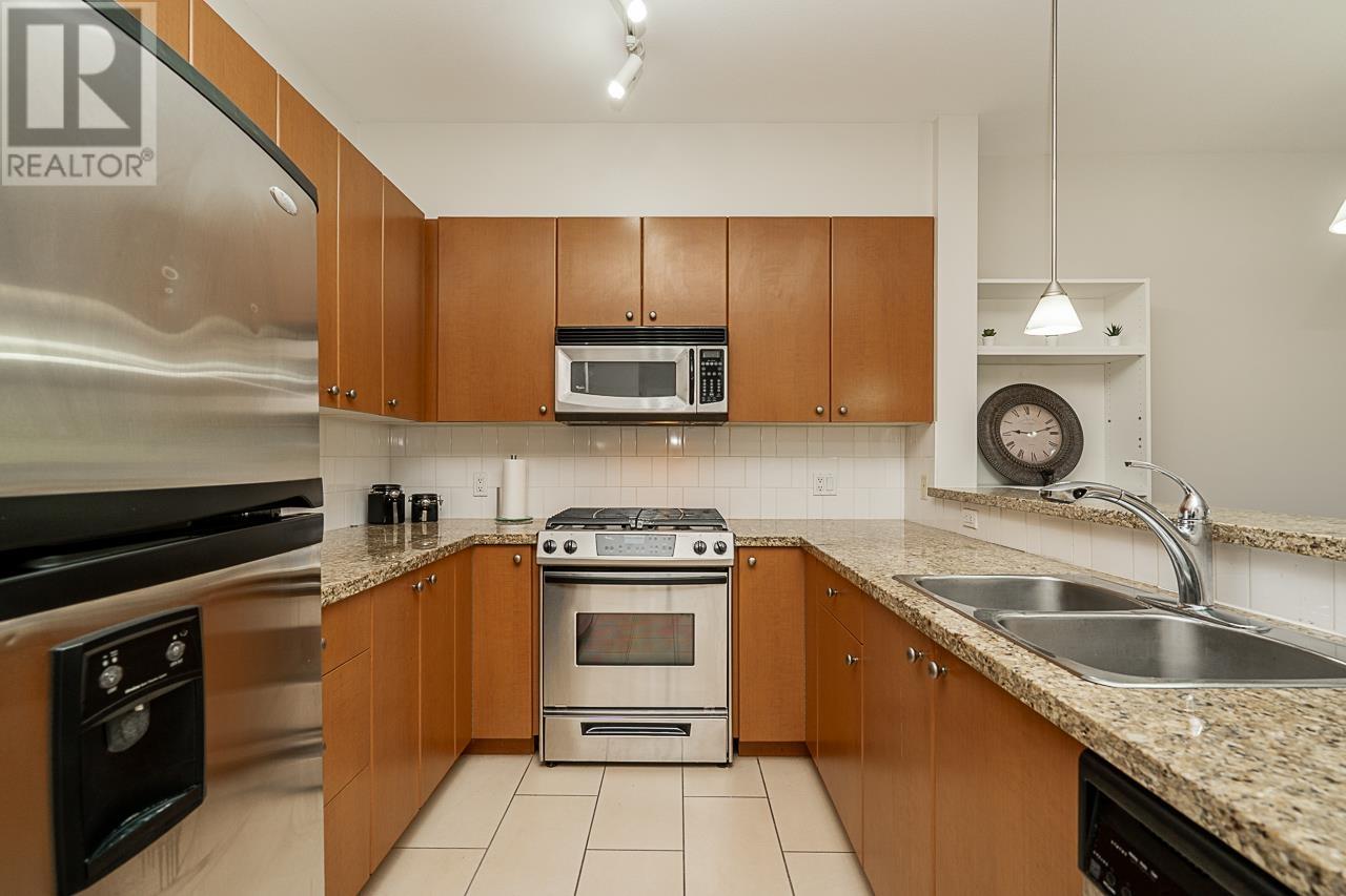 Photo 6 of 412 14 E Royal Avenue, New Westminster BC
