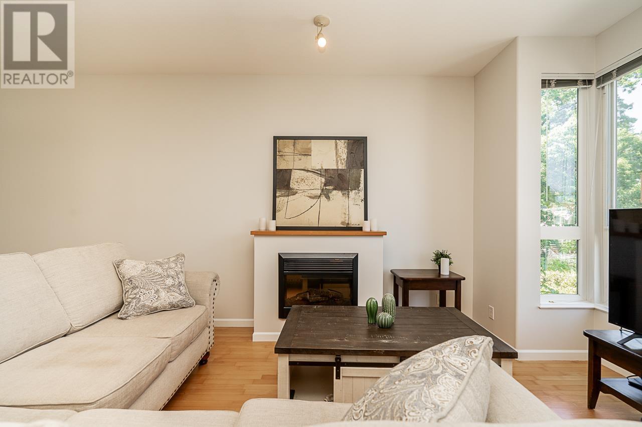 Photo 15 of 412 14 E Royal Avenue, New Westminster BC