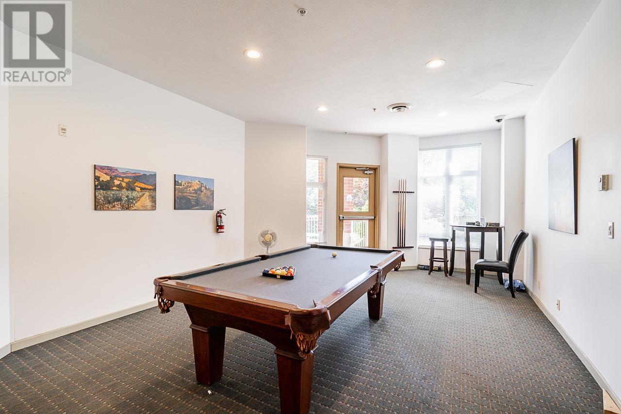 Photo 29 of 412 14 E Royal Avenue, New Westminster BC