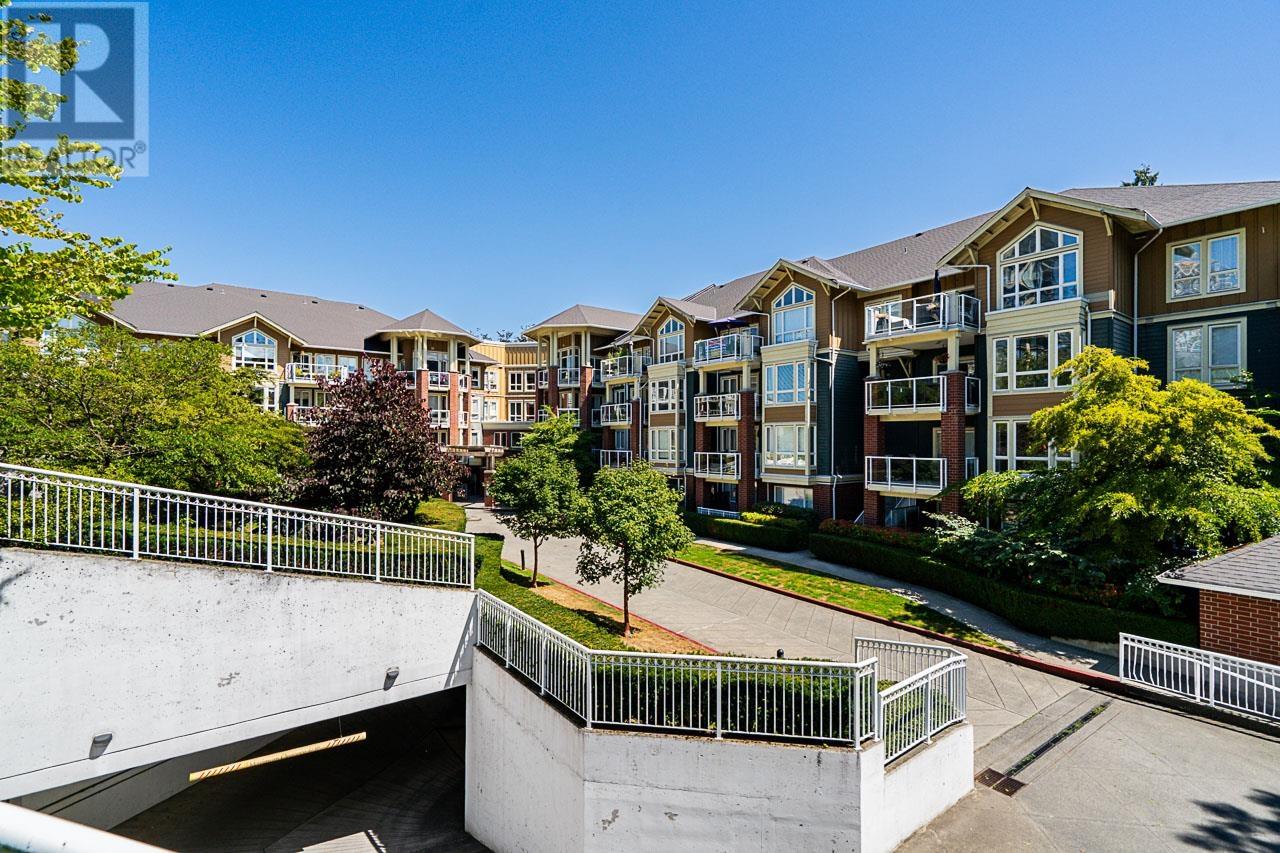 Photo 36 of 412 14 E Royal Avenue, New Westminster BC