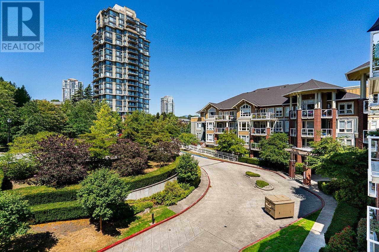 Photo 37 of 412 14 E Royal Avenue, New Westminster BC
