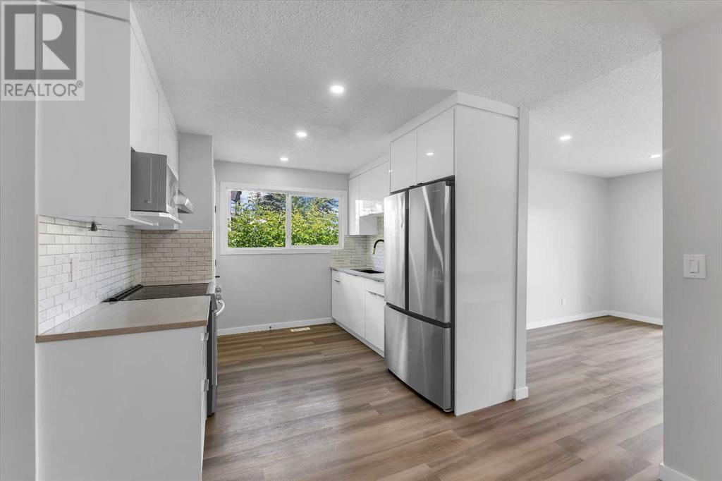 Photo 12 of 1117 36 Street Se, Calgary AB