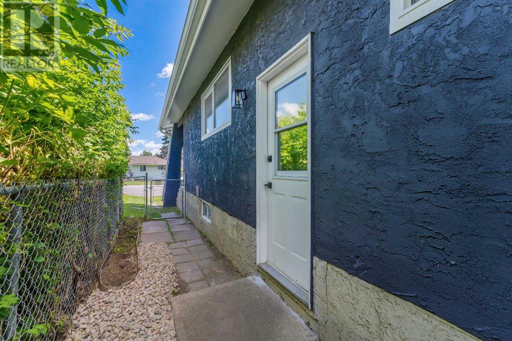 Photo 21 of 1117 36 Street Se, Calgary AB