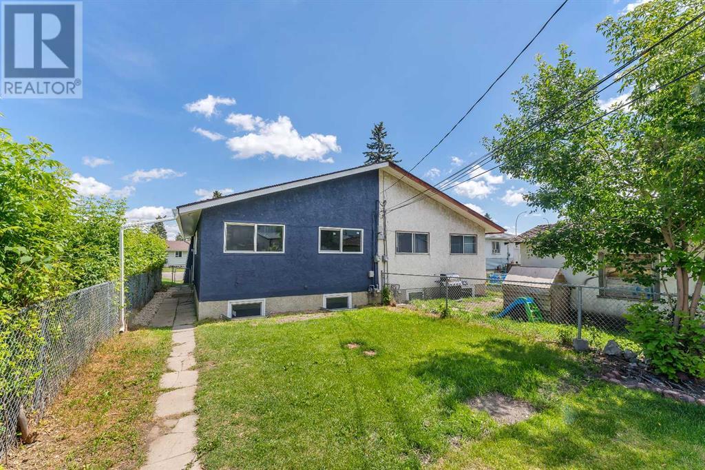 Photo 32 of 1117 36 Street Se, Calgary AB