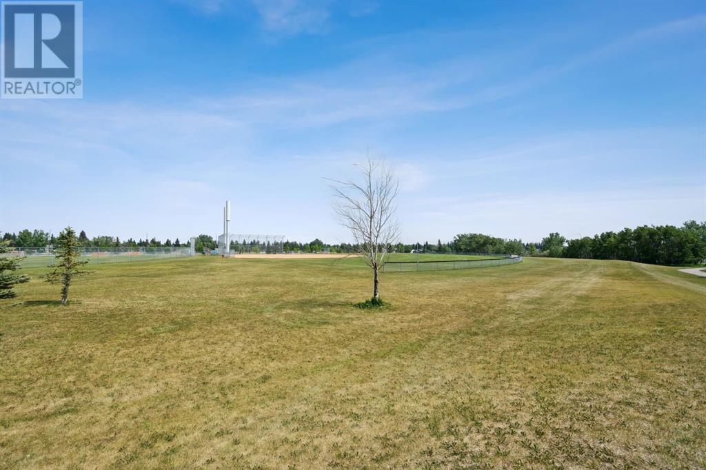 256 Woodfield Place SW, Calgary, Alberta