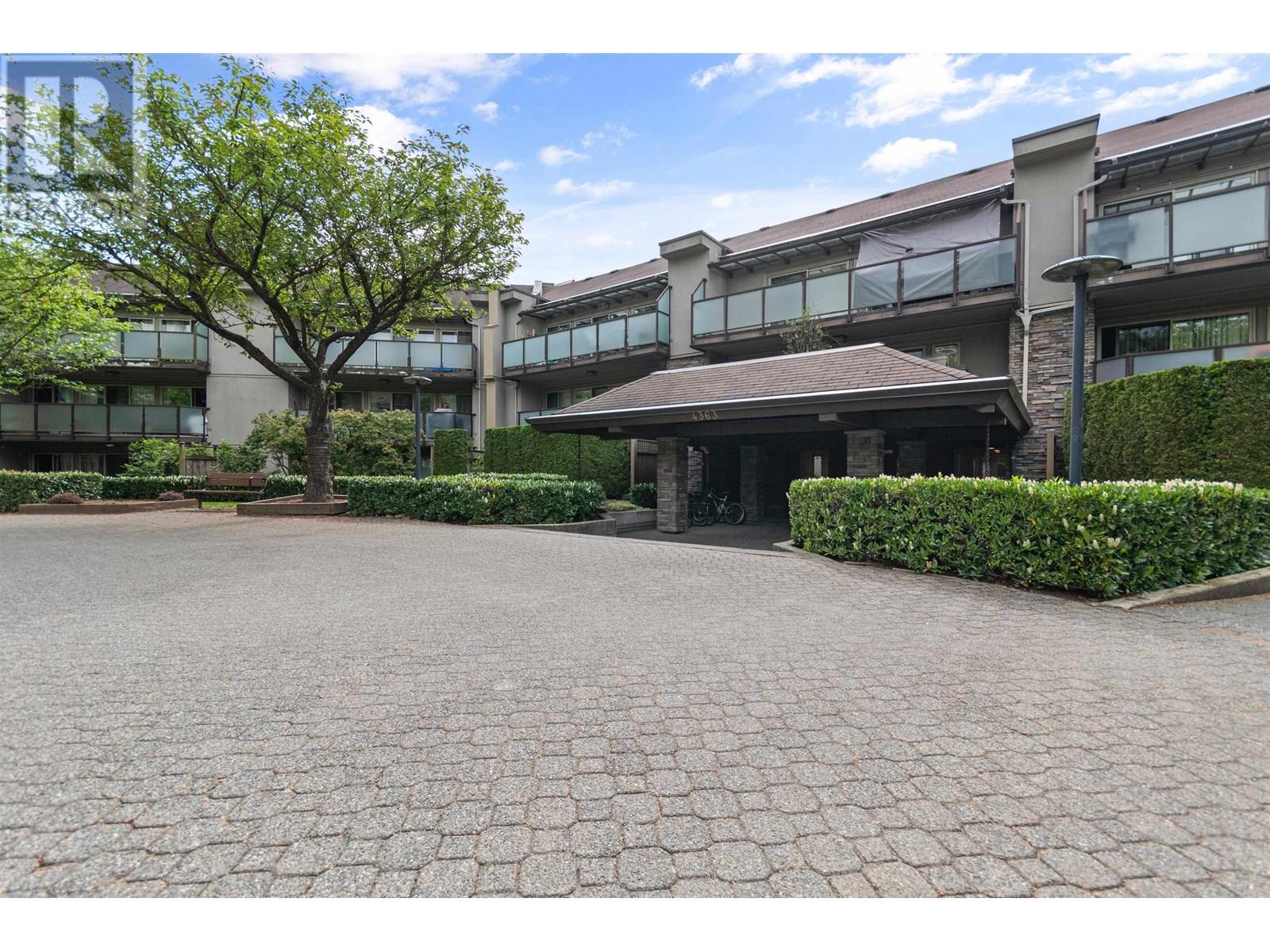 Photo 1 of 119 4363 Halifax Street, Burnaby BC
