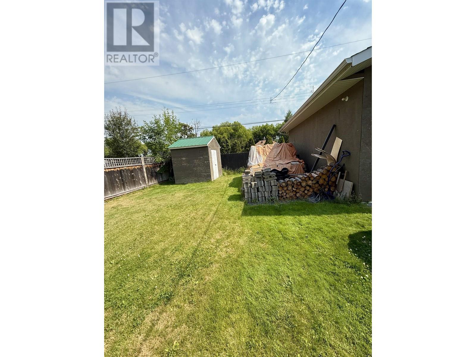 Photo 17 of 1524 Fir Street, Prince George BC