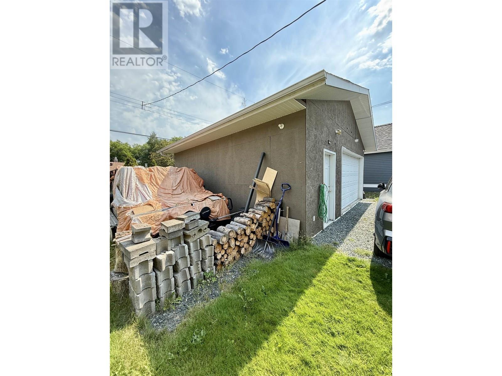 Photo 18 of 1524 Fir Street, Prince George BC