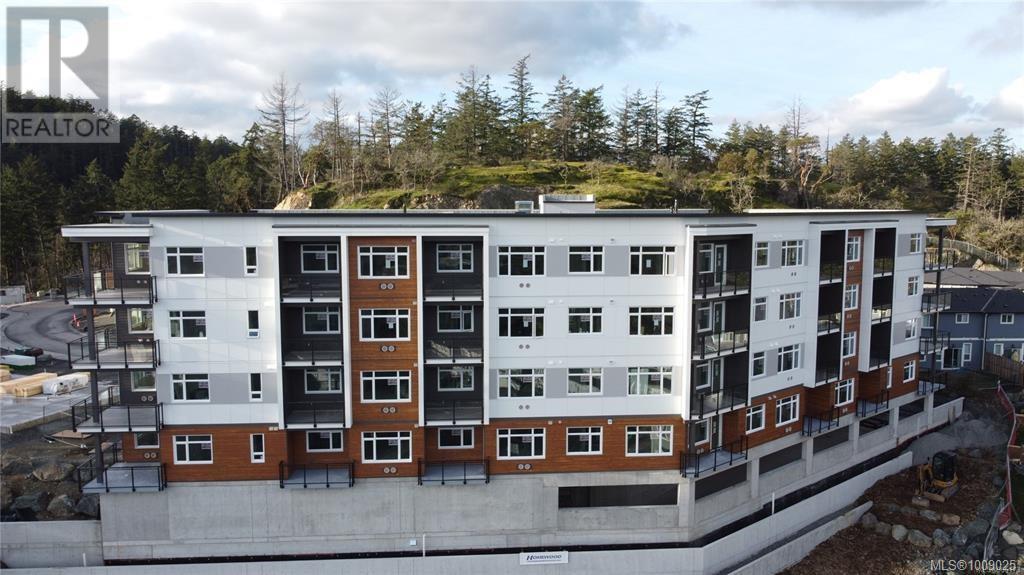 410 2000 West Park Lane, View Royal