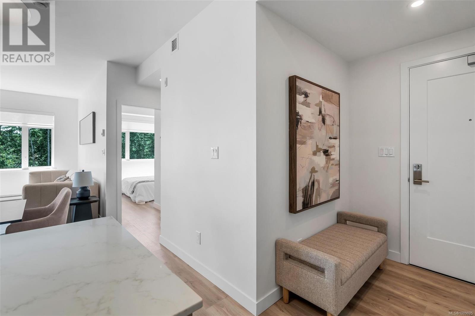 410 2000 West Park Lane, View Royal
