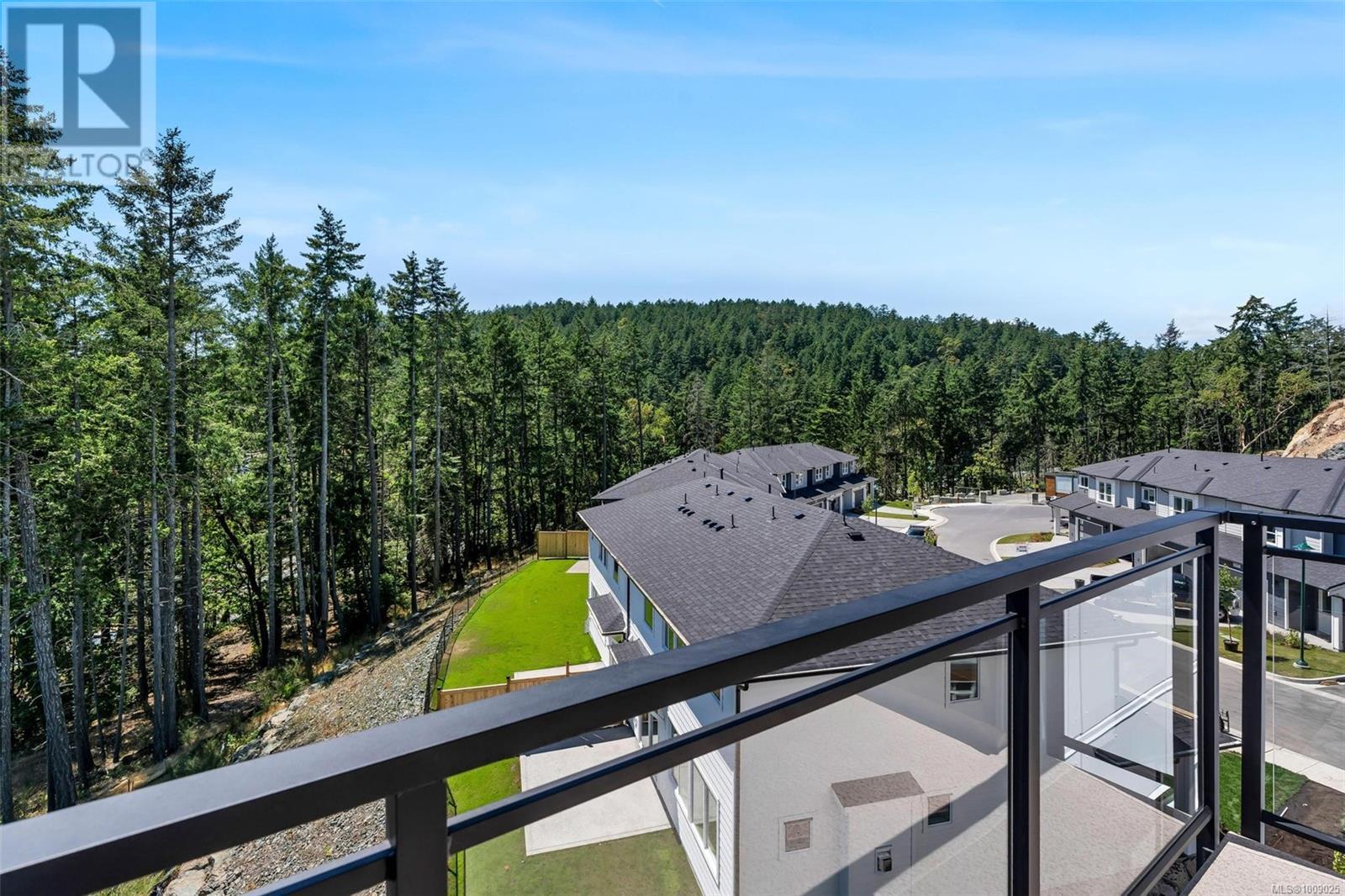 410 2000 West Park Lane, View Royal