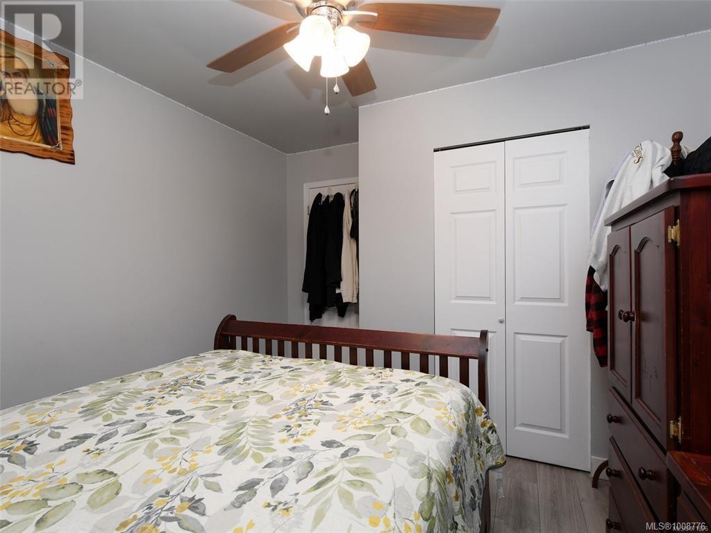 Photo 7 of 85 Battleford Ave, Saanich BC
