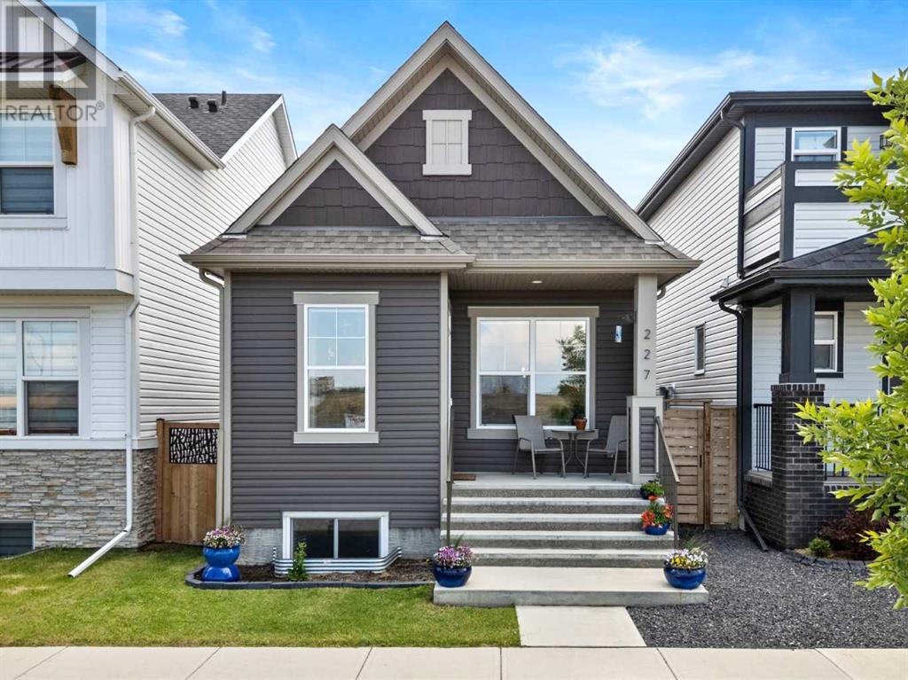 227 Union Avenue SE, Calgary, Alberta