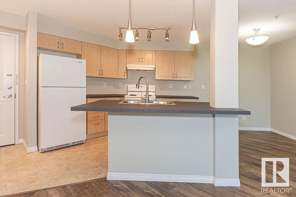 Photo 11 of 311 11453 Ellerslie Rd Sw, Edmonton AB