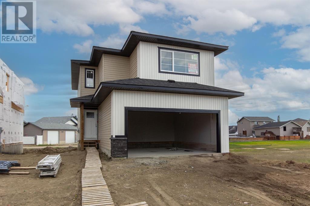 Photo 1 of 256 Augustus Way, Penhold AB