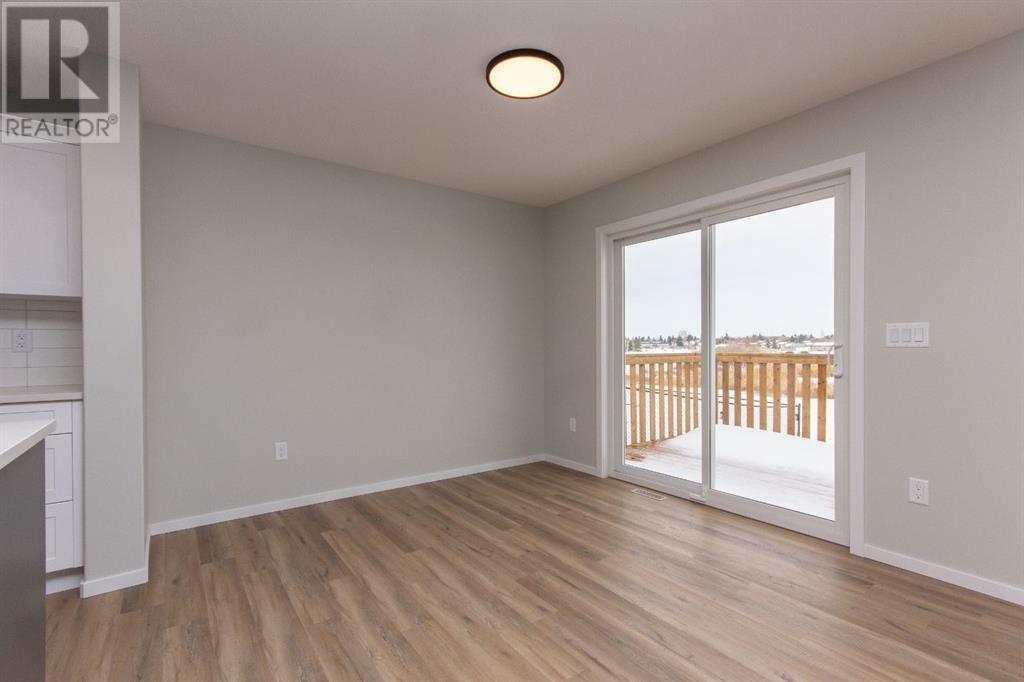 Photo 9 of 256 Augustus Way, Penhold AB
