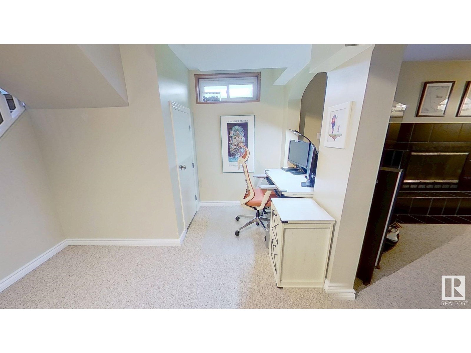 Photo 17 of 5510 59 St, Beaumont AB