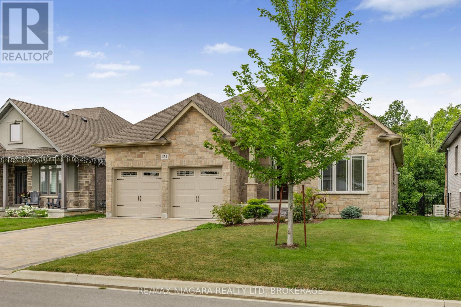 Photo 15 of 254 Lancaster Drive, Port Colborne ON