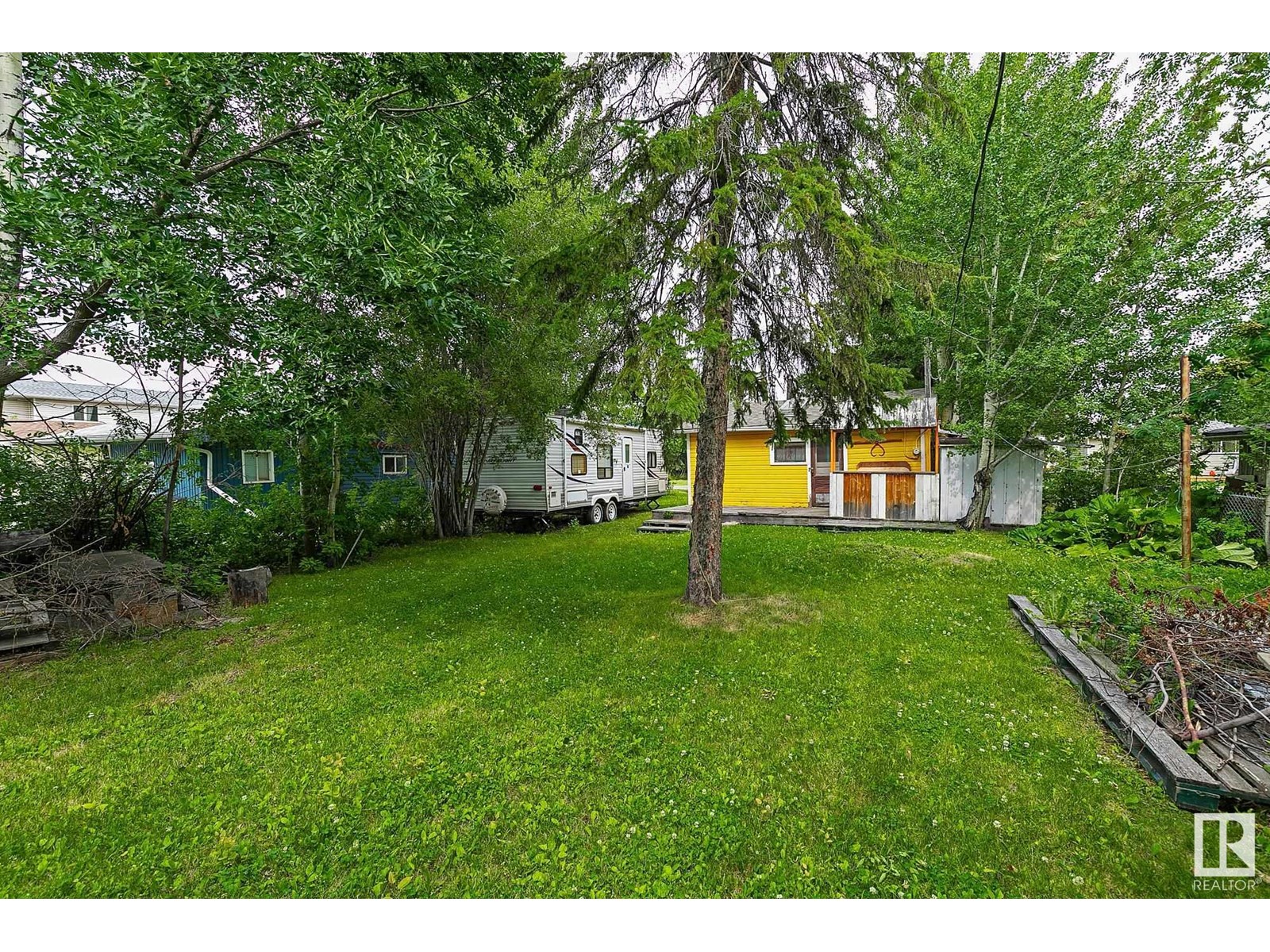 Photo 18 of 4716 48 St, Rural Lac Ste Anne County AB