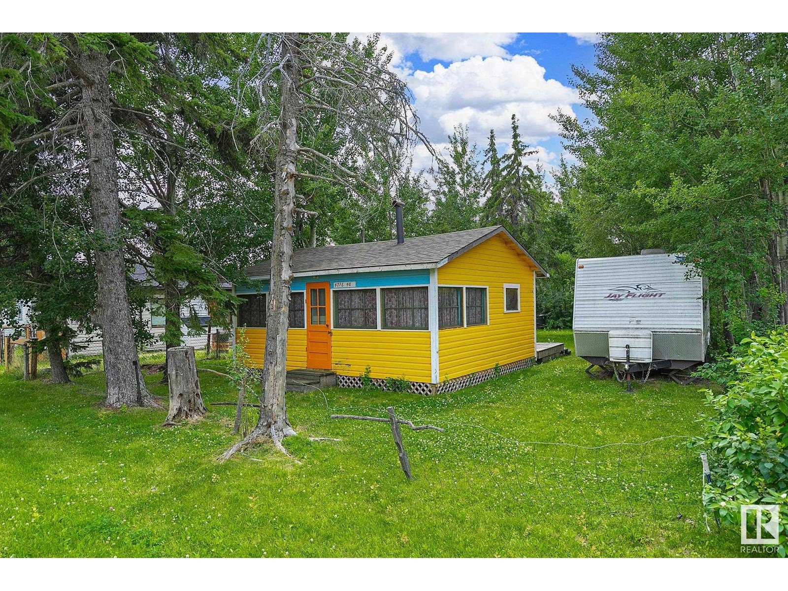 Photo 24 of 4716 48 St, Rural Lac Ste Anne County AB