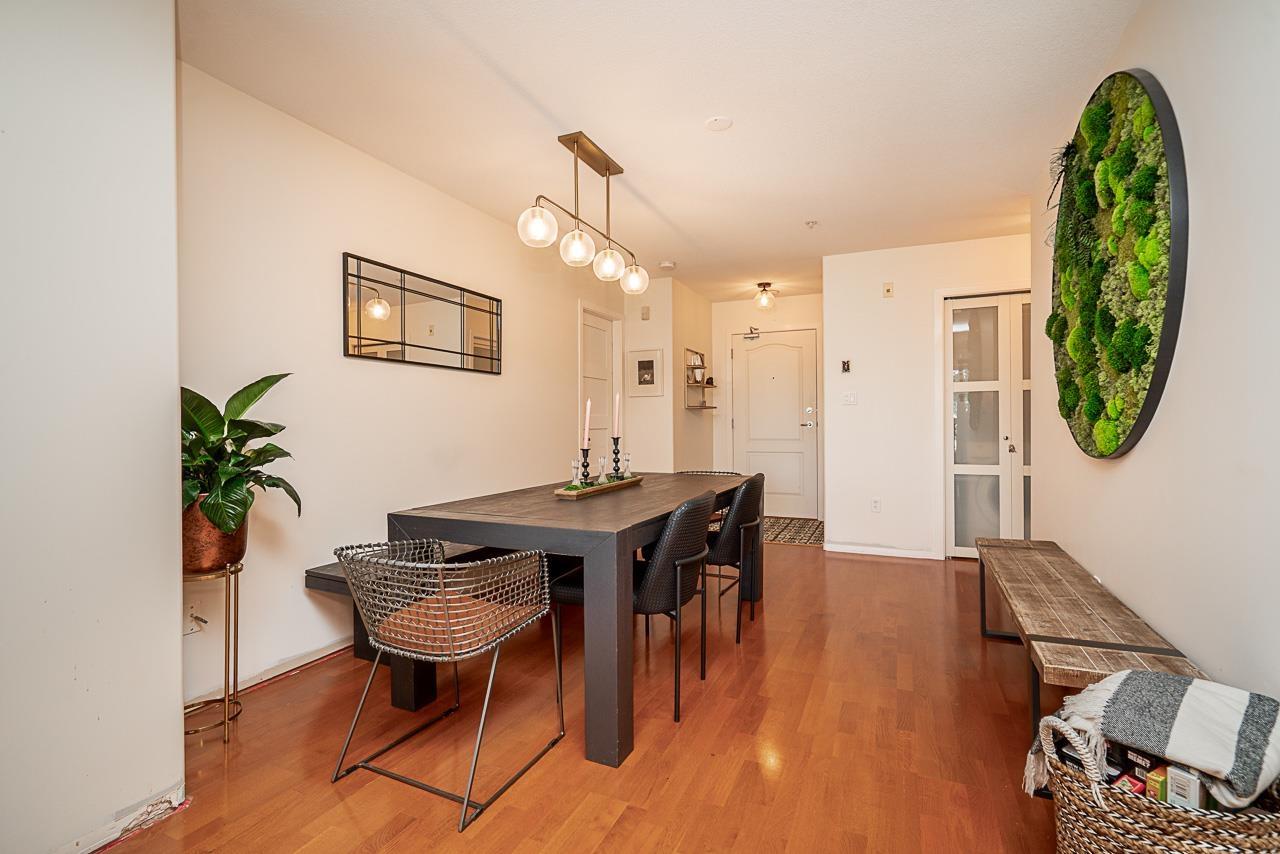 Photo 10 of 330 22020 49 Avenue, Langley BC