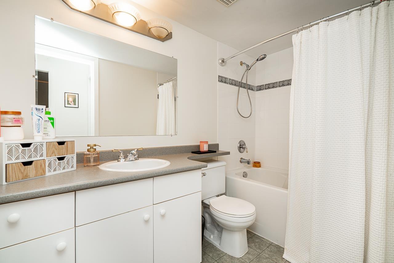 Photo 23 of 330 22020 49 Avenue, Langley BC