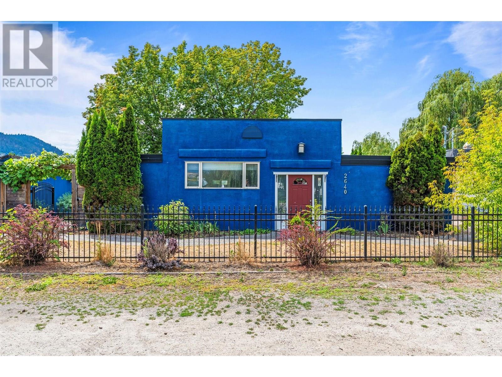 2640 Lakeshore Road, Vernon