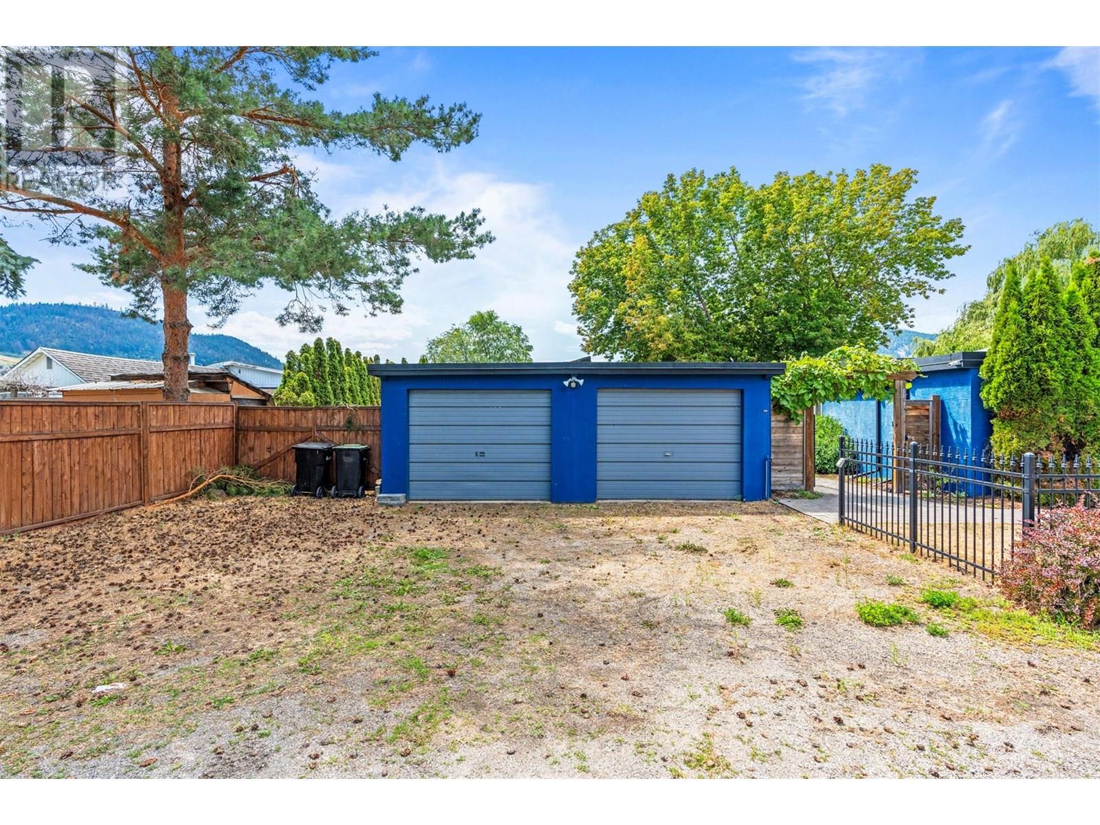 2640 Lakeshore Road, Vernon