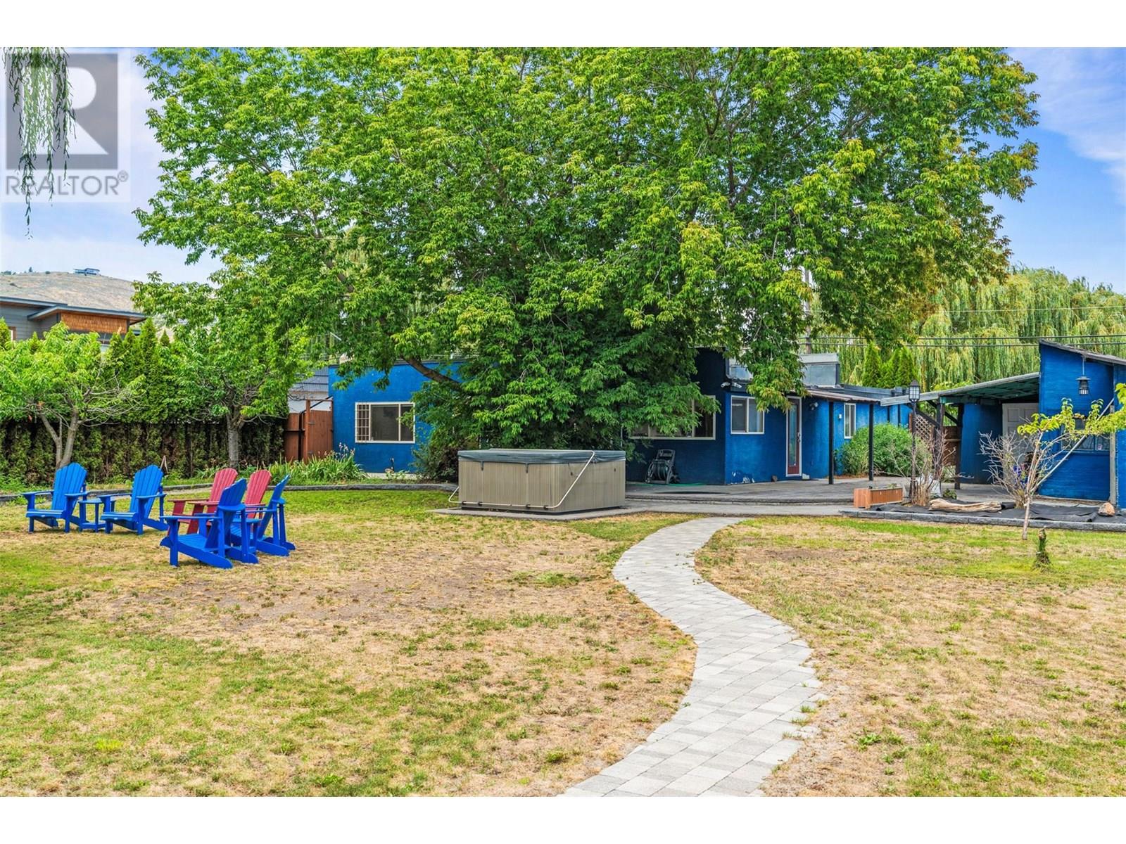2640 Lakeshore Road, Vernon