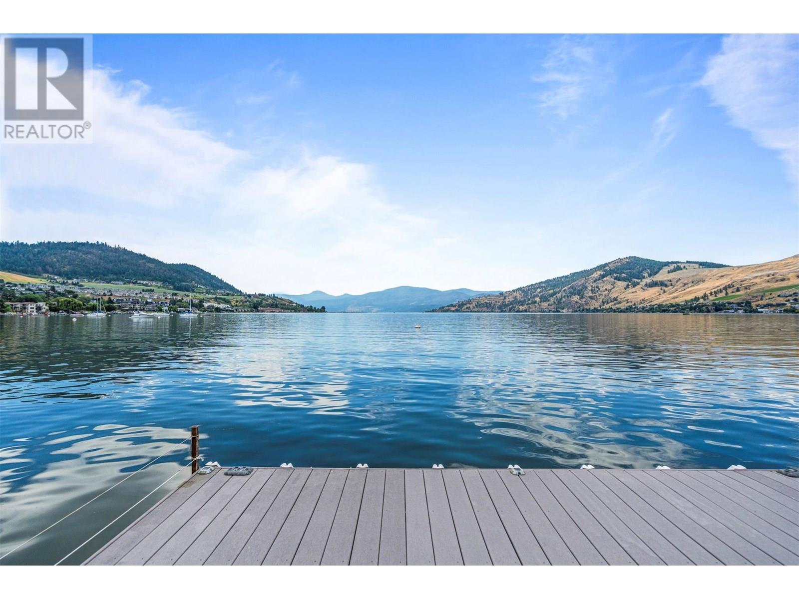2640 Lakeshore Road, Vernon
