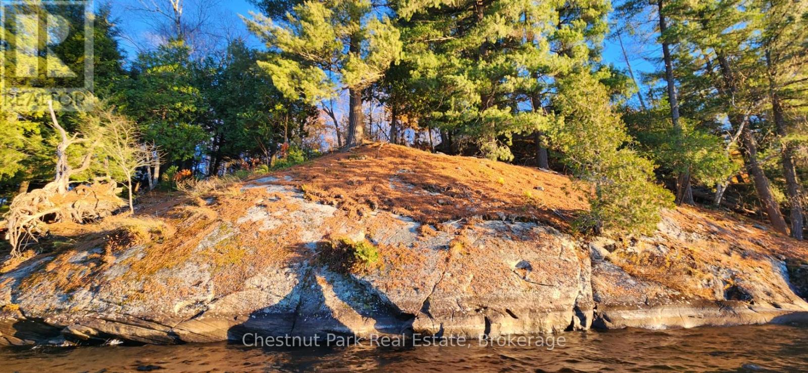 Photo 27 of 920 Big Island, Huntsville ON