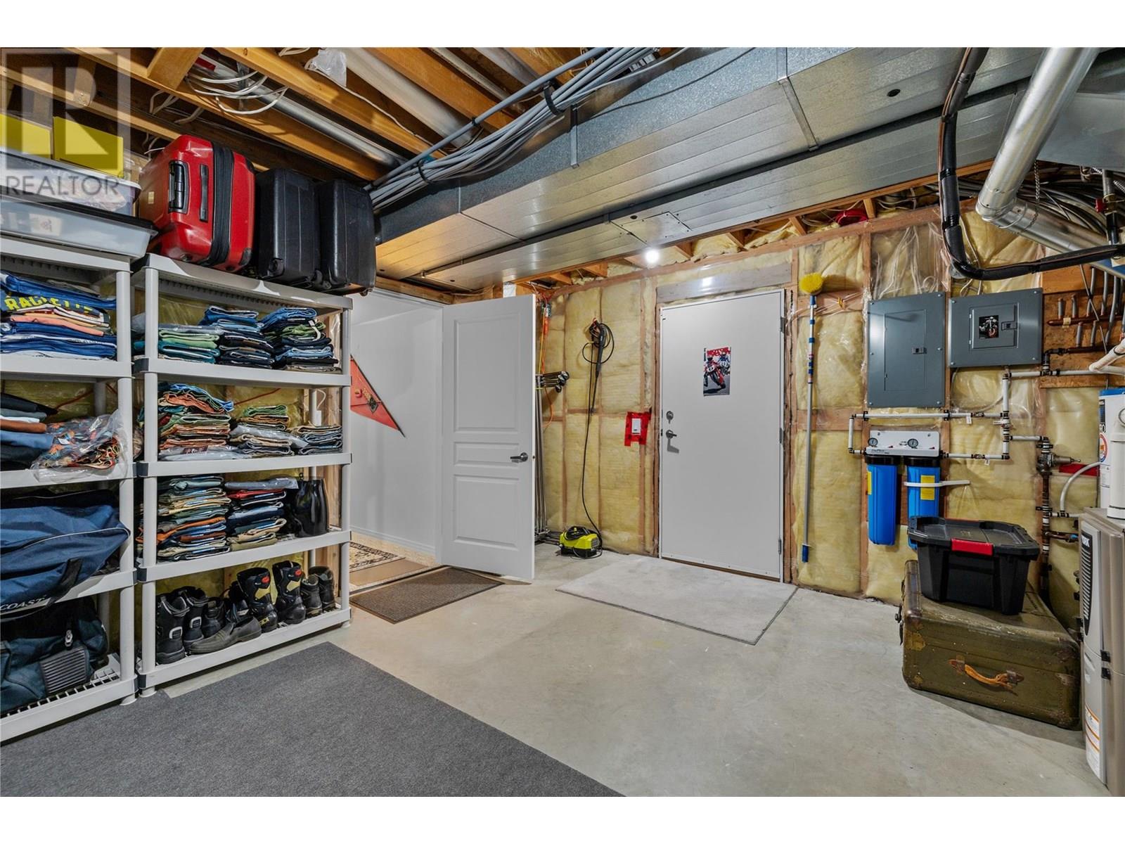  1116 Caledonia Way, West Kelowna