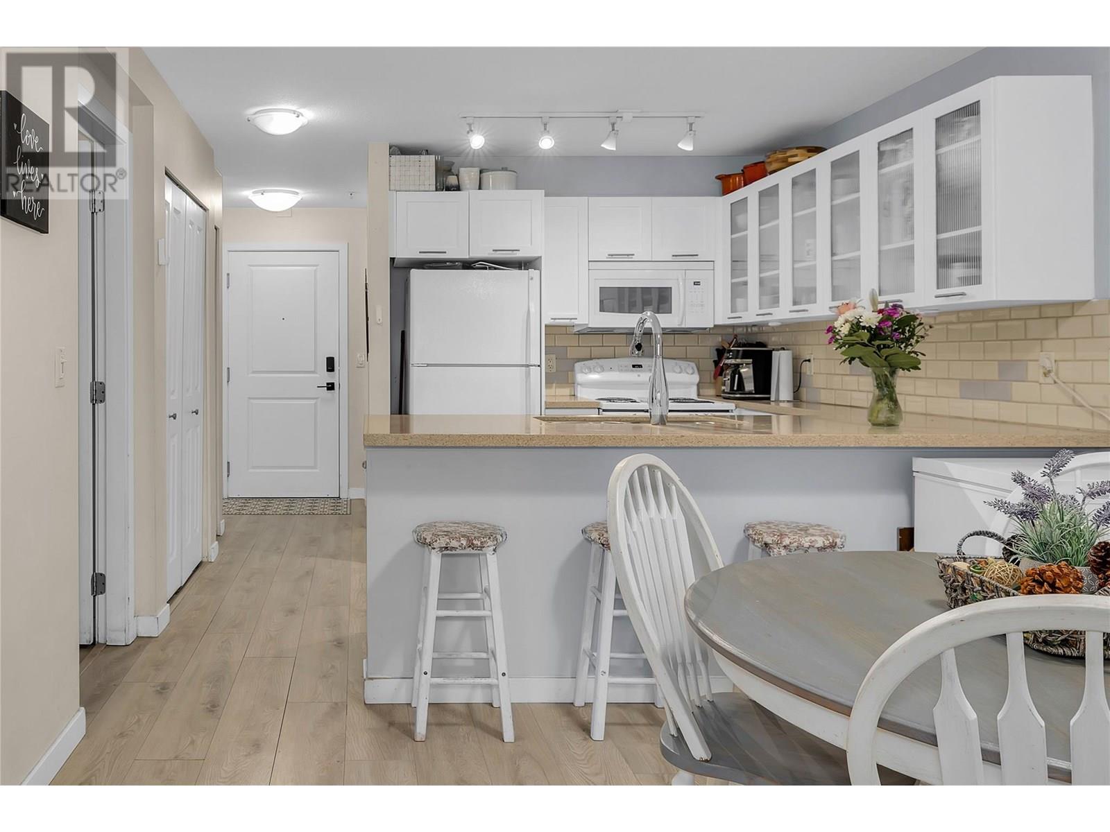 #111 539 YATES ROAD - Image 19