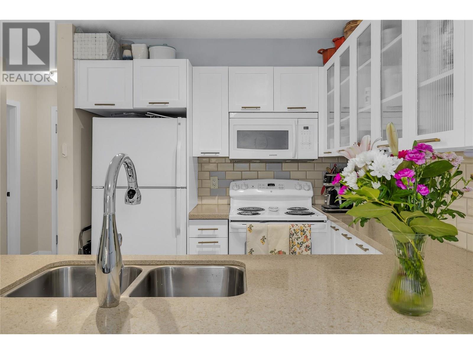 #111 539 YATES ROAD - Image 24