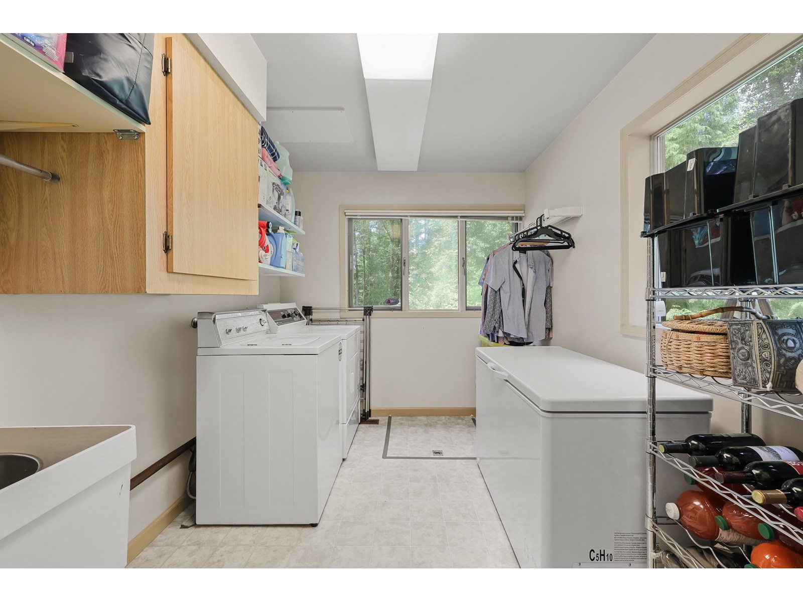 Photo 31 of 19025 84th Avenue, Surrey BC
