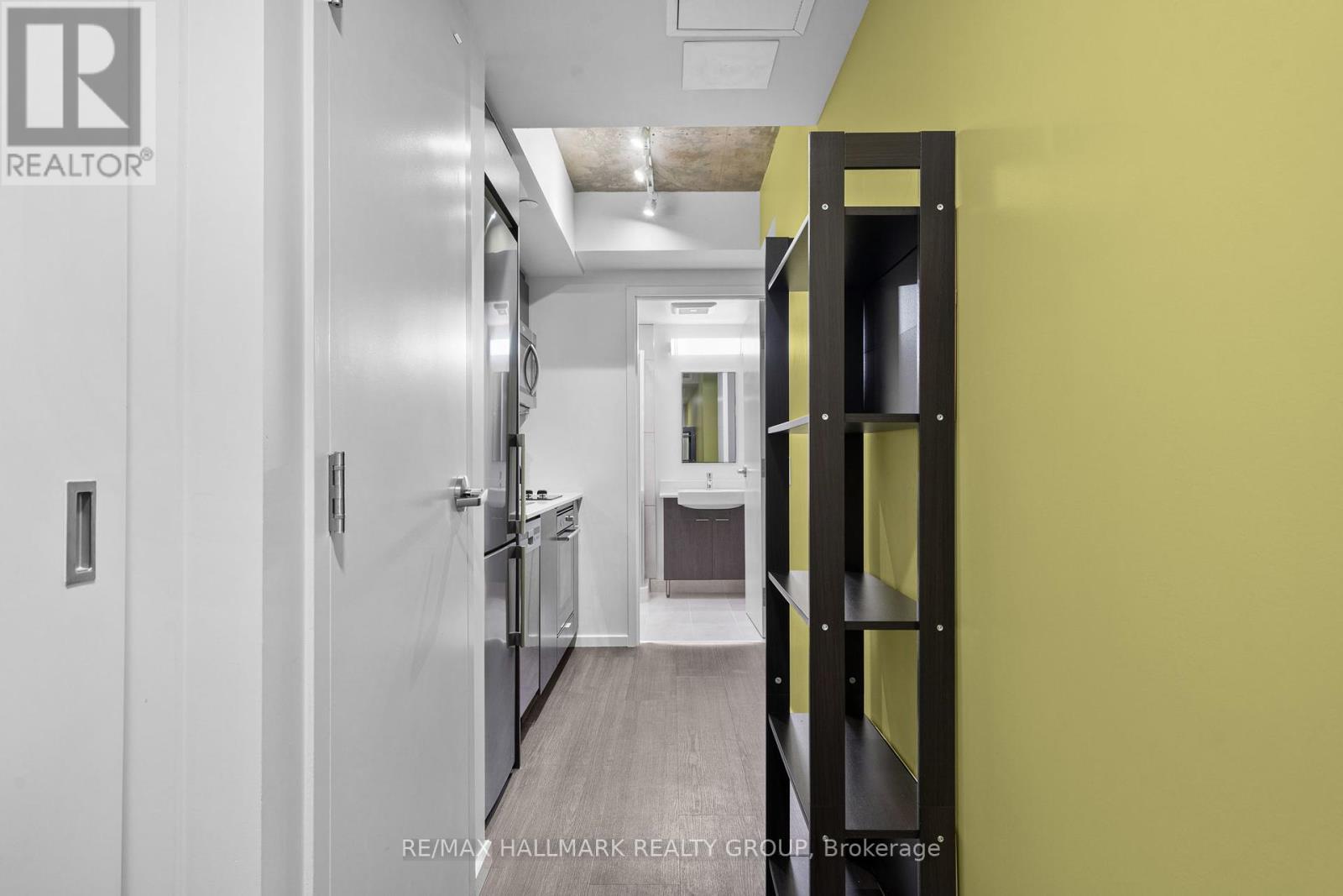 Photo 6 of 615 105 Champagne Avenue S, Ottawa ON