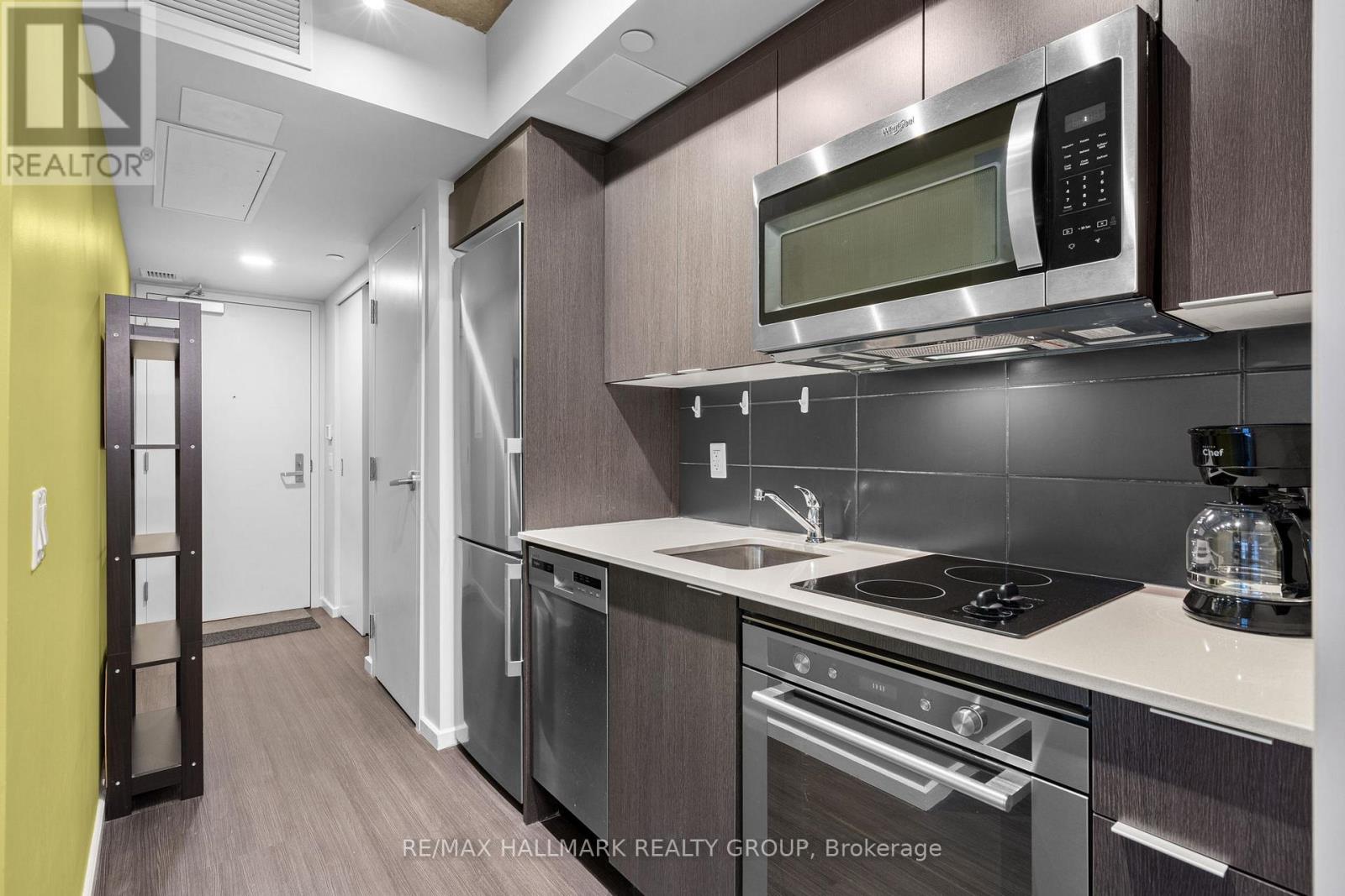 Photo 9 of 615 105 Champagne Avenue S, Ottawa ON