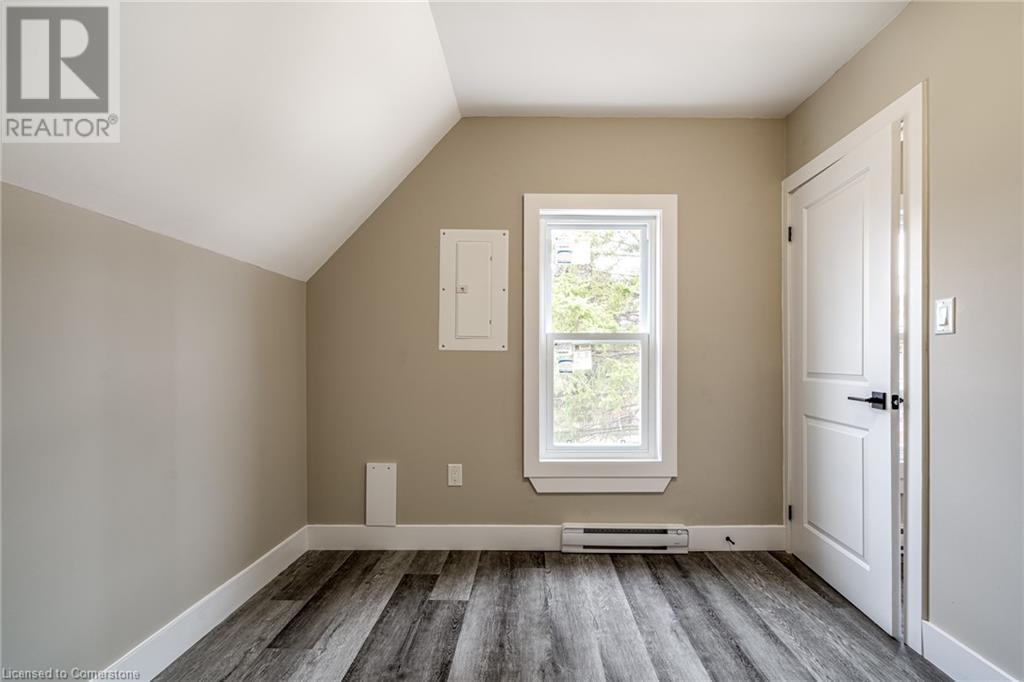 Photo 22 of 100 Sherman Avenue N, Hamilton ON