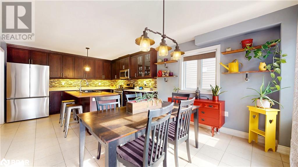 Photo 2 of 3086 Emperor Drive Drive, Orillia ON