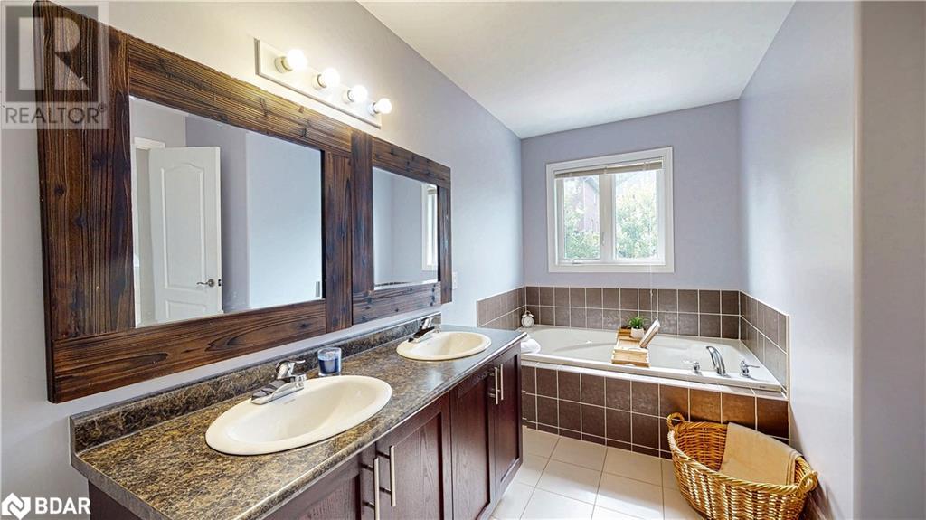 Photo 27 of 3086 Emperor Drive Drive, Orillia ON