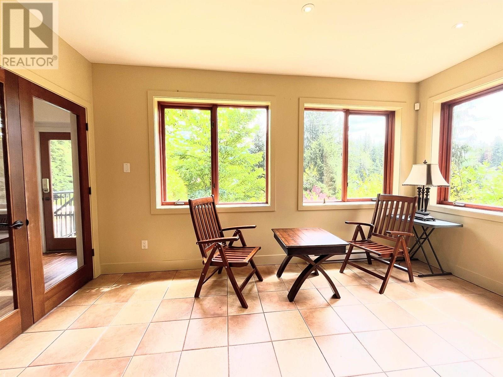 Photo 3 of 2923 Fern Drive, Port Moody BC