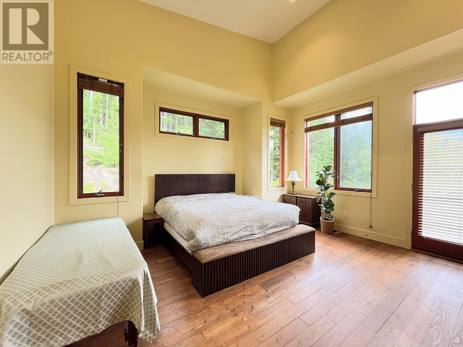 Photo 15 of 2923 Fern Drive, Port Moody BC
