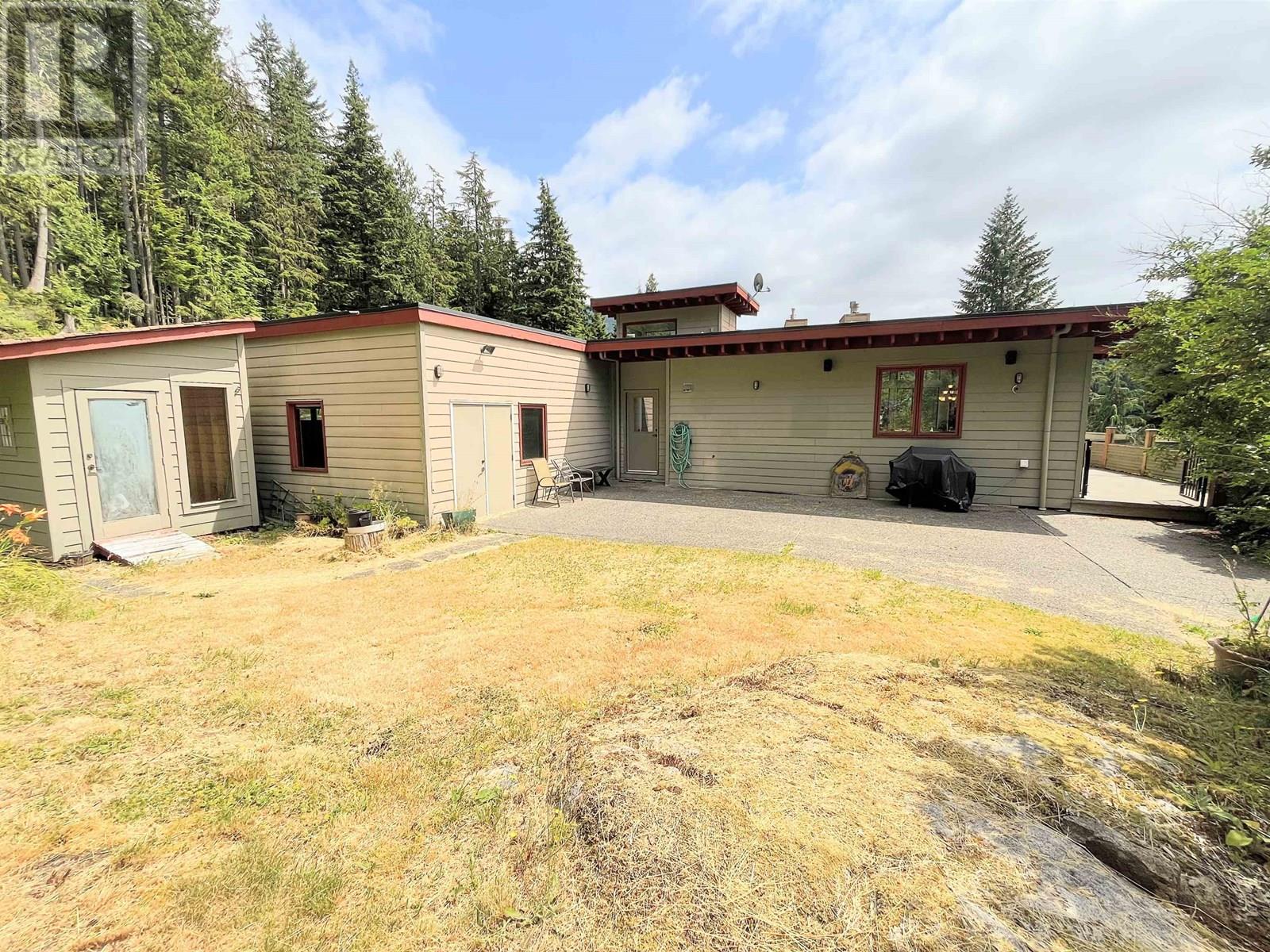 Photo 34 of 2923 Fern Drive, Port Moody BC