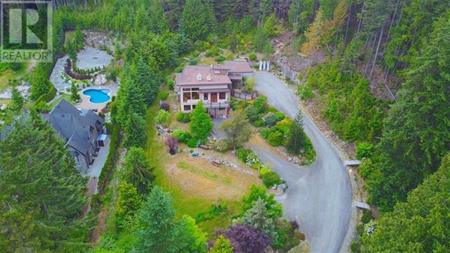Photo 18 of 2923 Fern Drive, Port Moody BC