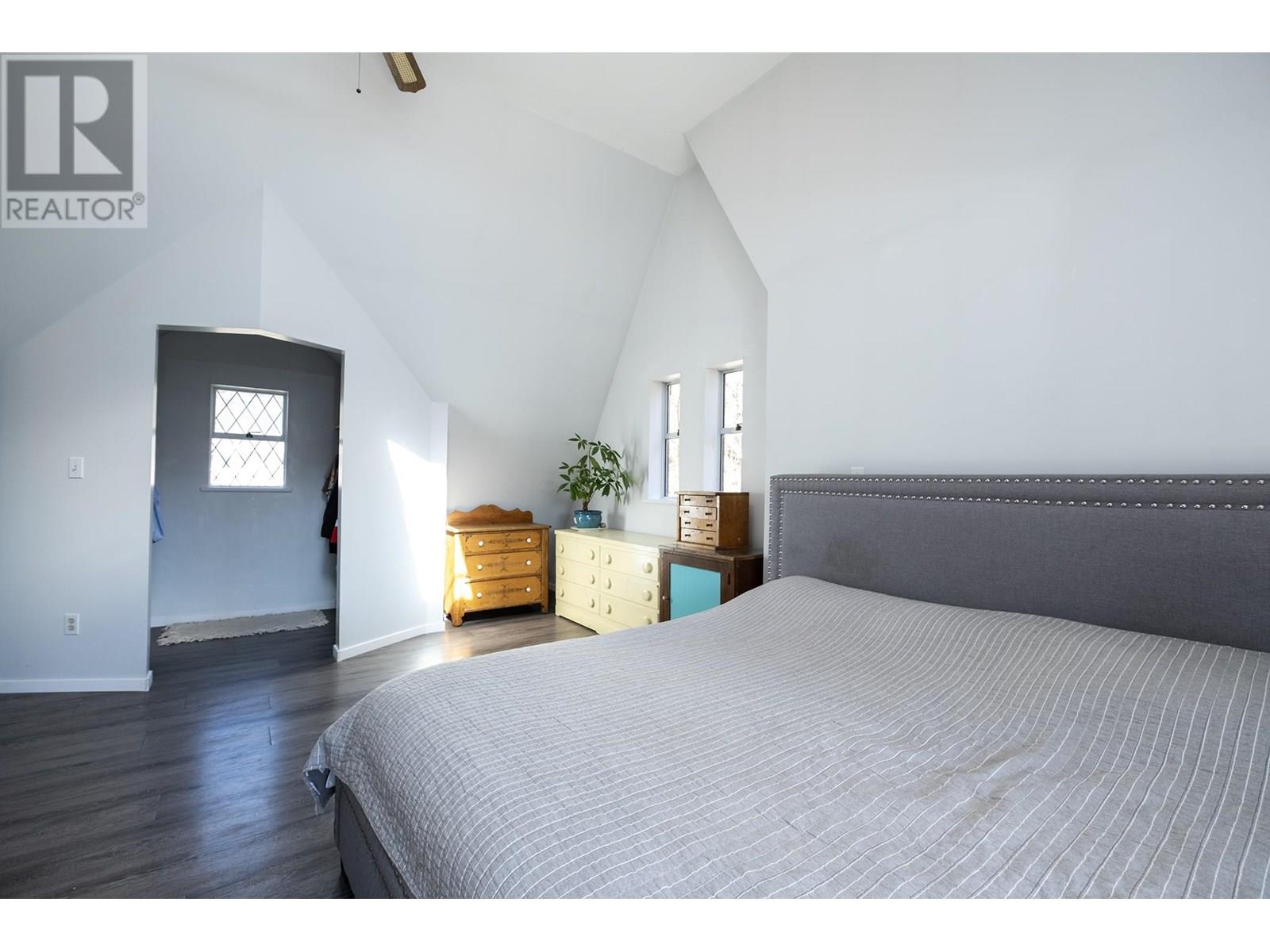 6563 ANCHOR PLACE, Sechelt