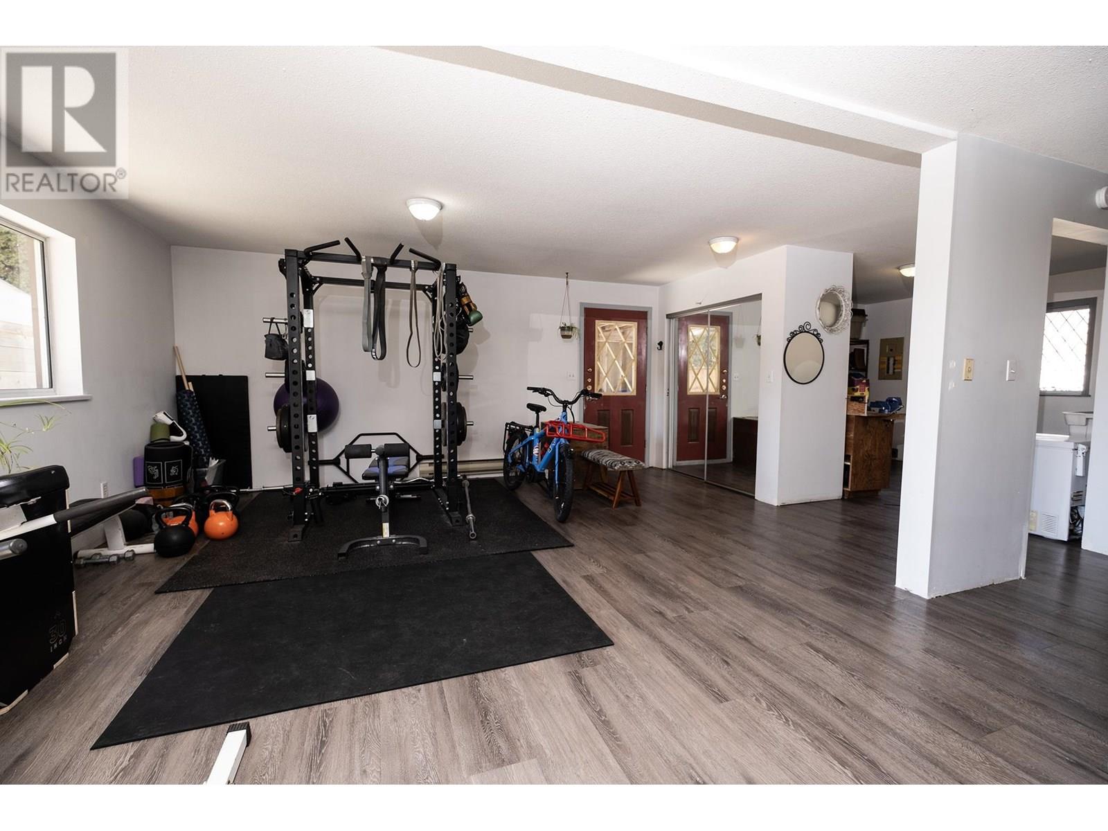 6563 ANCHOR PLACE, Sechelt