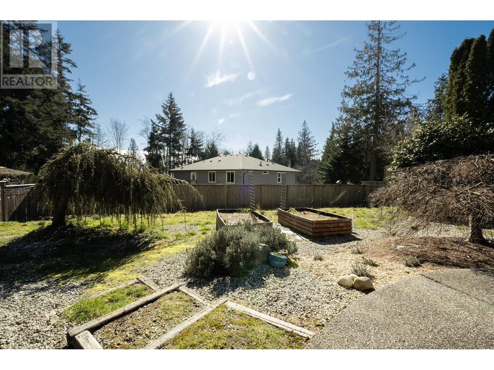 6563 ANCHOR PLACE, Sechelt