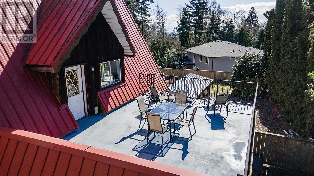 6563 ANCHOR PLACE, Sechelt