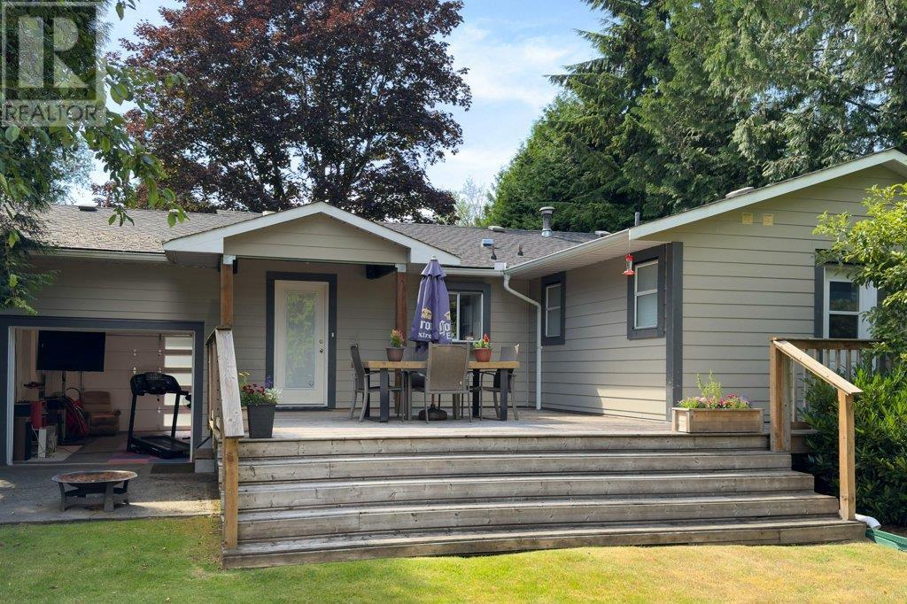 Photo 14 of 12060 208 Street, Maple Ridge BC
